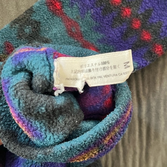 Colorful Patterned Gloves - Picture 4 of 8